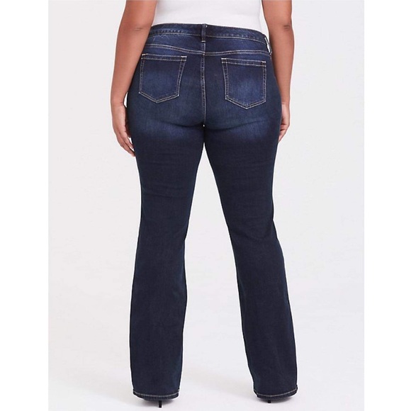 SOLD! TORRID Relaxed Bootcut Jeans Stretch Dark Wash Women’s Size 14R - Picture 2 of 14